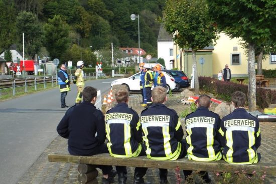 2. Gruppenübung - Jugendflamme Stufe 3 2016 in Mürlenbach